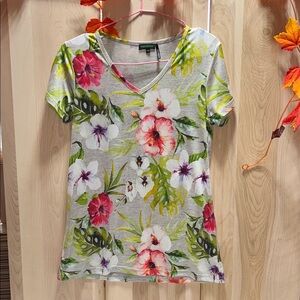 TRICOTTO Gray Floral Short Sleeve Tee